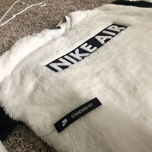 Nike Air Max Long Sleeve Crew